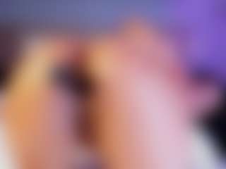 ashly-hills's Live Sex Cam Show