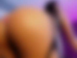 Live cam show with ashly-hills - Tease on Camsoda