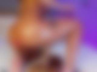 ashly-hills's Live Sex Cam Show