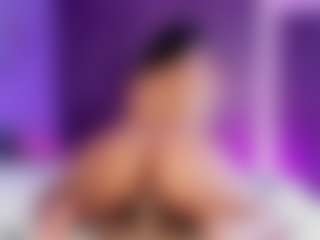 ashly-hills's Live Sex Cam Show