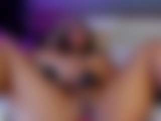 Live cam show with ashly-hills - Gagging on Camsoda