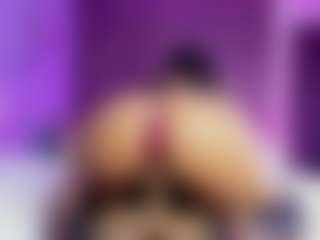 ashly-hills's Live Sex Cam Show