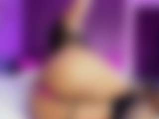 Live cam show with ashly-hills - Fingering on madthumbs