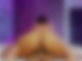 Live cam show with ashly-hills - Natural on Streamer API