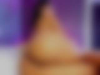 Live cam show with ashly-hills - Latina Petite on Milfs Live | colombia