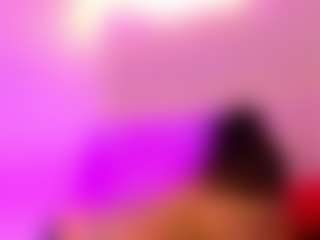 Live cam show with Morgan-Wright - Oil on Milfs Live