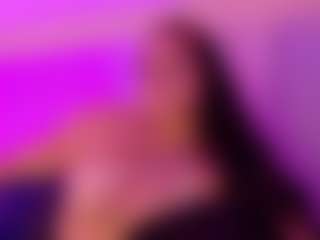 Live cam show with Morgan-Wright - Athletic on Milfs Live