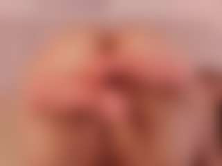 Live cam show with eva-miller7 - Eating Pussy on liverealitysex.com