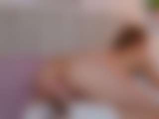 eva-miller7, modelo webcam MILF transmitiendo en vivo