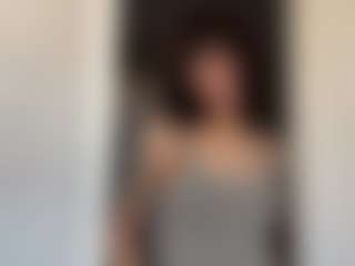 Live cam show with Thea - Lovely on live18s.com