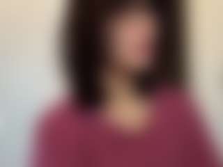 Live cam show with Thea - Mouth on milfzrlive.com