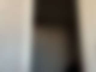 Live cam show with Thea - Shaved on Spunkpage