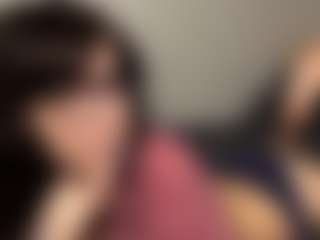 Live cam show with Thea - Lips on pussylord.com