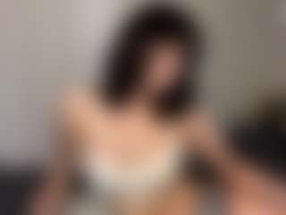 Live cam show with Thea - Sexydance on dropp.cam
