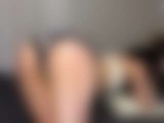 Thea's Live Sex Cam Show