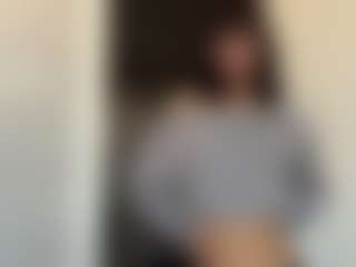 Live cam show with Thea - Shaved on Camsoda