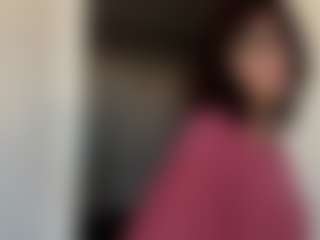 Live cam show with Thea - Moaning on Chatstar