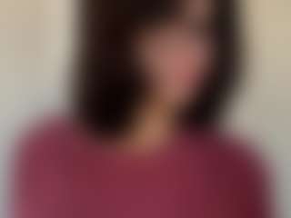 Live cam show with Thea - Shaved on sexylive.show
