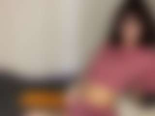 Live cam show with Thea - Glasses on Fapmatic.com