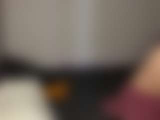Live cam show with Thea - Belly on SquirtSoMuch