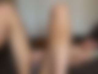 Live cam show with Thea - Mouth on Free Soda