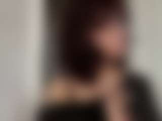 Live cam show with Thea - Glasses on SinfulBabes