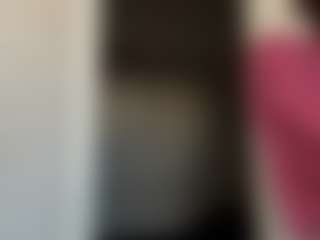 Live cam show with Thea - Belly on CamClone