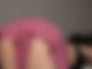 Live cam show with Thea - Belly on Camsoda