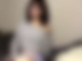 Live cam show with Thea - Shaved on livesuperchat.net