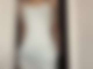 Live cam show with Thea - Lovely on StripNow