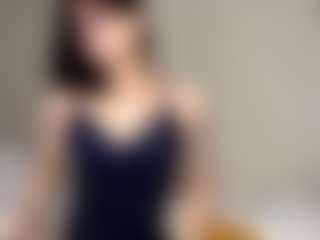 Live cam show with Thea - Shaved on Camsoda