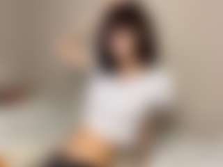 Live cam show with Thea - Toes on Camsoda