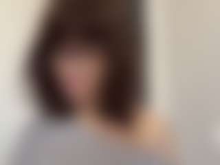 Thea's Live Sex Cam Show