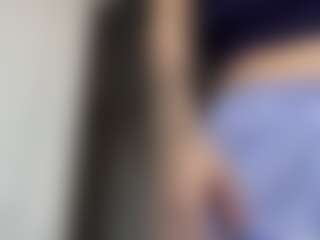 Live cam show with Thea - Shaved on TottyGirls