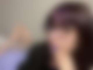 Live cam show with Thea - Shaved on Camsoda