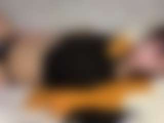 Live cam show with Thea - Schoolgirl on Camsoda