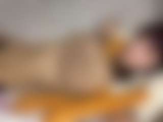 Live cam show with Thea - Glasses on Hubzter Live