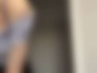 Thea's Live Sex Cam Show