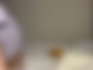Thea's Live Sex Cam Show