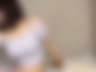 Live cam show with Thea - Shaved on PervPlay.com