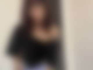 Live cam show with Thea - Shaved on Free Soda