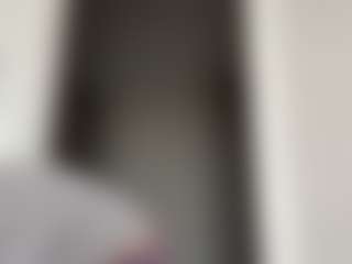 Thea's Live Sex Cam Show