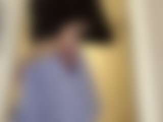 Live cam show with Thea - Gamer Brown Hair on madthumbs
