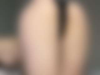 Thea's Live Sex Cam Show