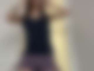 Live cam show with Thea - Belly on Fling VIP Chat