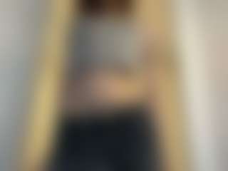Thea's Live Sex Cam Show