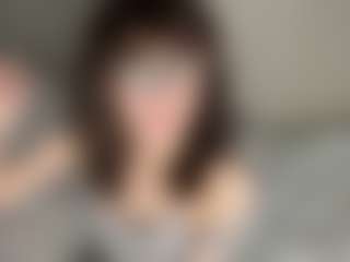 Live cam show with Thea - Belly on fuklive.com