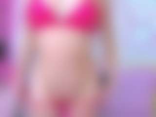 Live cam show with kellysweet - Body Massage on liverealitysex.com