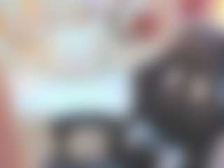 Live cam show with kellysweet - Skinny on xplaylive.com