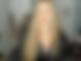 Live cam show with delightCoralie - Grandes Tetas on Fit Hotties
